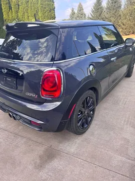 2014 Mini Cooper S 6 speed S