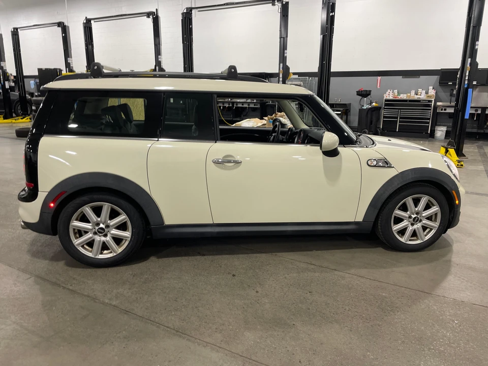 2014 Mini Clubman 1st Gen - Image 22 of 31