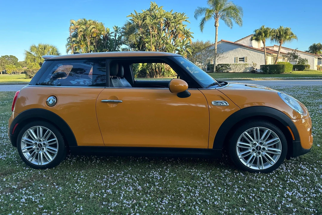 2014 Mini Mini Cooper S 3rd Gen - Image 3 of 31