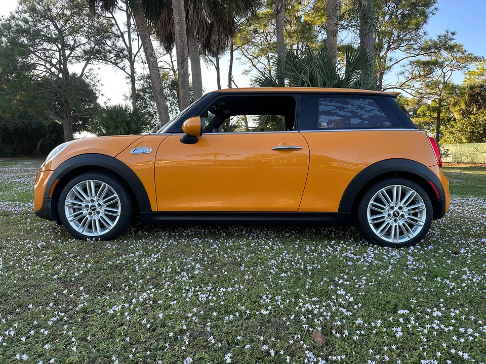 2014 Mini Mini Cooper S 3rd Gen - Image 11 of 31