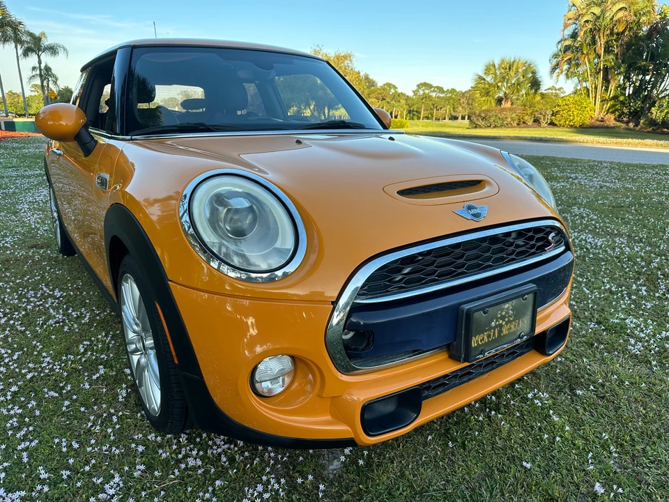 2014 Mini Mini Cooper S 3rd Gen - Image 16 of 31