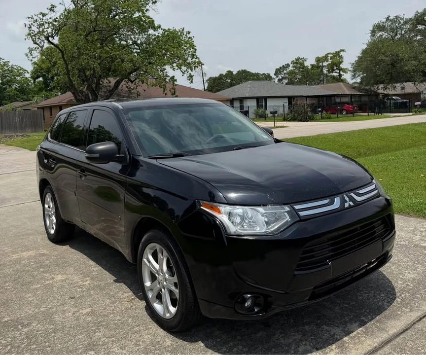 2014 Mitsubishi 3000GT - Image 2 of 9