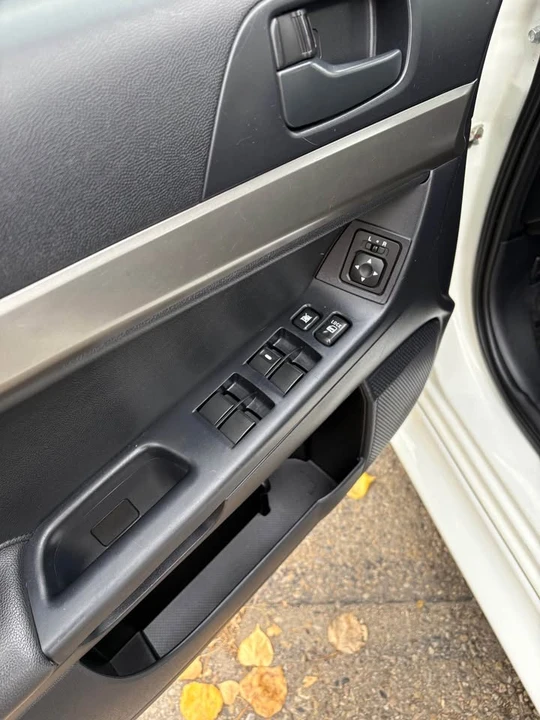 2014 Mitsubishi Lancer 10th Gen - Image 6 of 11