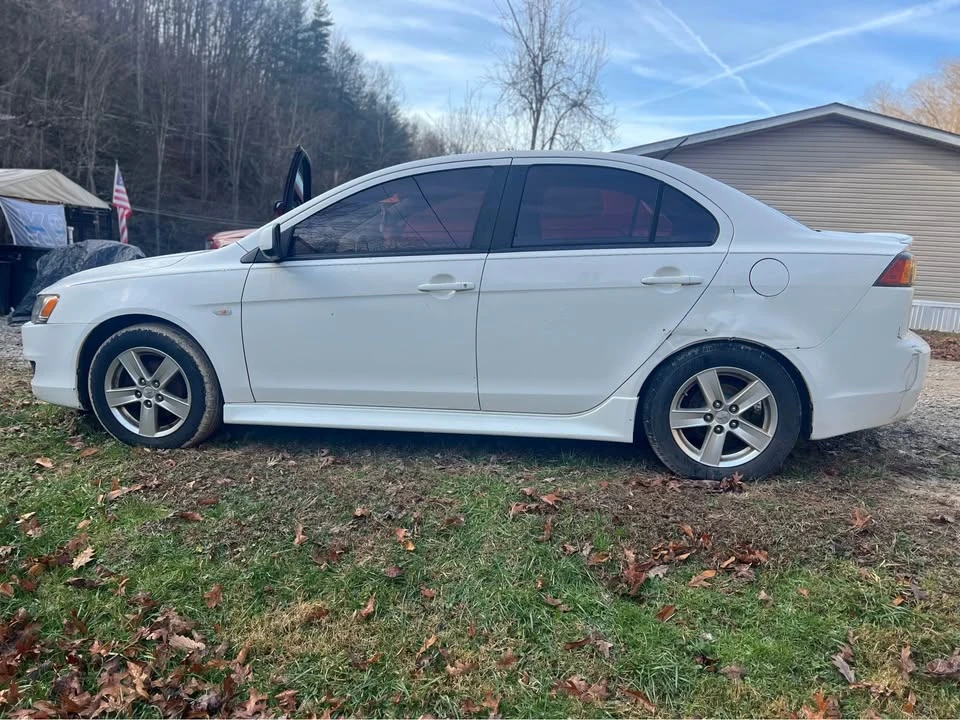 2014 Mitsubishi Lancer 8th Gen - Image 3 of 4