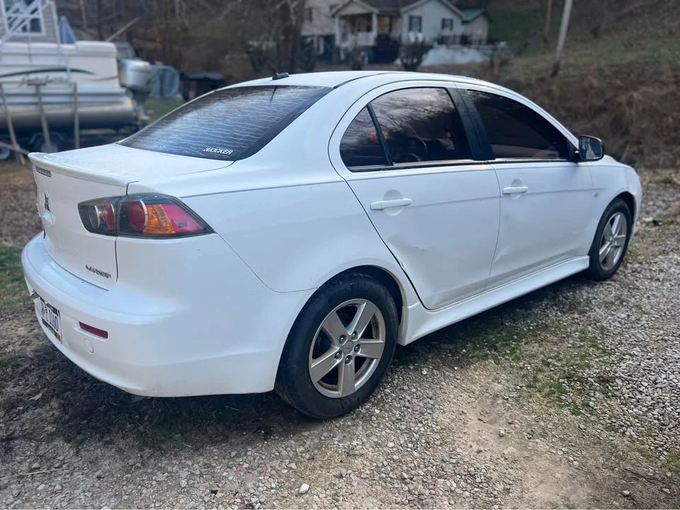 2014 Mitsubishi Lancer 8th Gen - Image 4 of 4