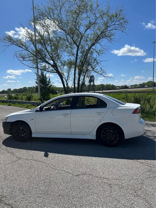 2014 Mitsubishi Lancer 9th Gen - Image 6 of 9