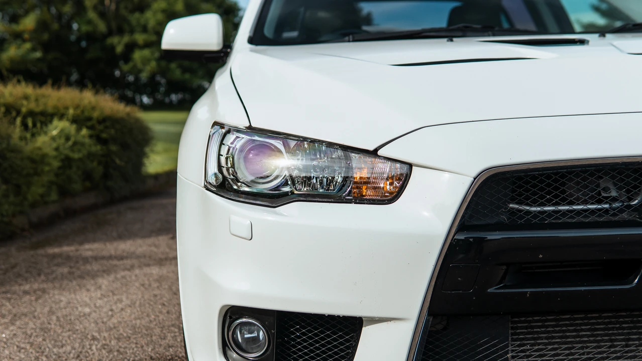 2014 Mitsubishi Lancer Evolution X 9th Gen - Image 13 of 31