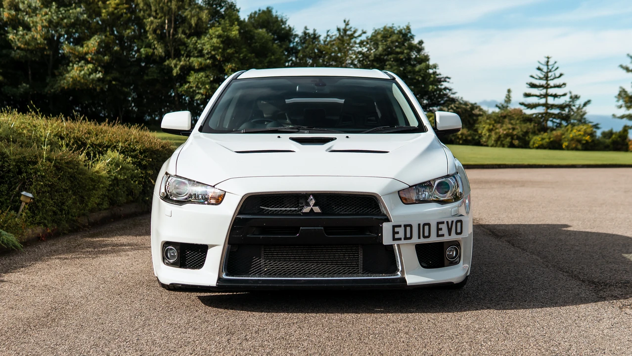 2014 Mitsubishi Lancer Evolution X 9th Gen - Image 2 of 31