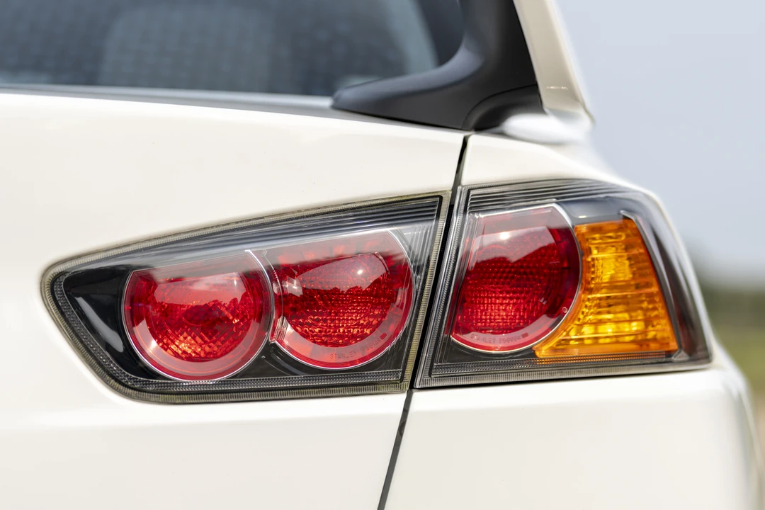 2014 Mitsubishi Lancer Evolution X 9th Gen - Image 17 of 31