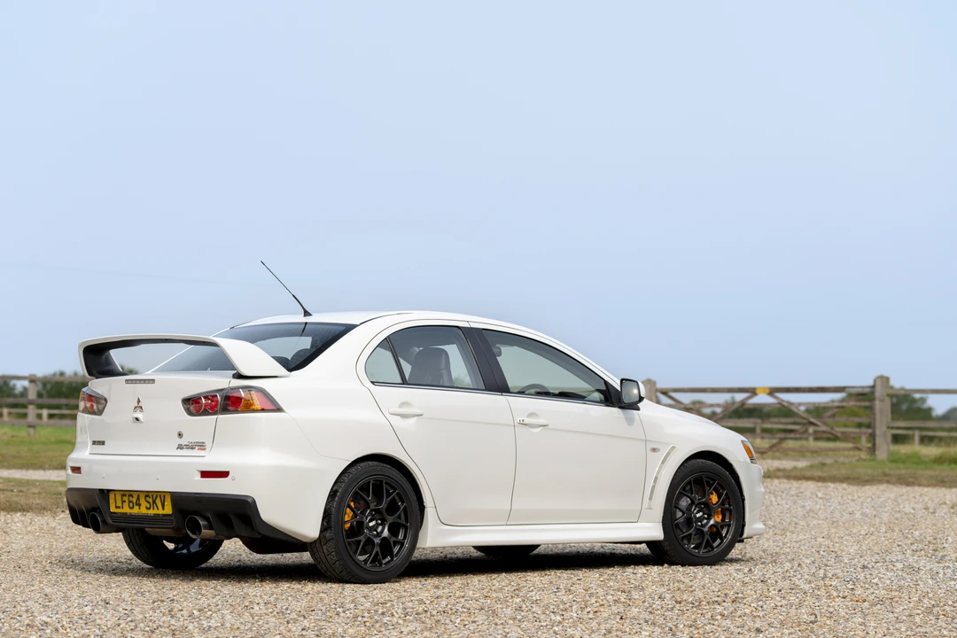 2014 Mitsubishi Lancer Evolution X 9th Gen - Image 13 of 31