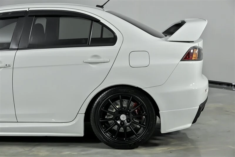 2014 Mitsubishi Lancer Evolution X 9th Gen - Image 9 of 21