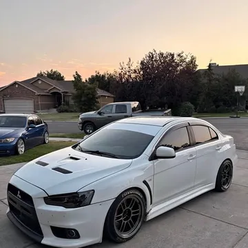 2014 Mitsubishi Lancer Evolution GSR Sedan 4D