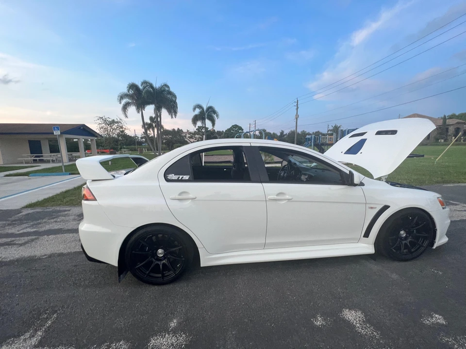 2014 Mitsubishi Lancer Evolution X 9th Gen - Image 16 of 31