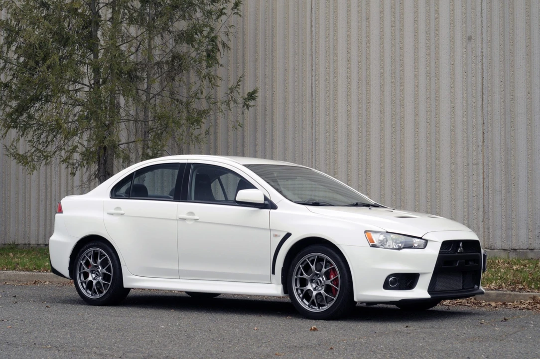 2014 Mitsubishi Lancer Evolution X 9th Gen - Image 15 of 31