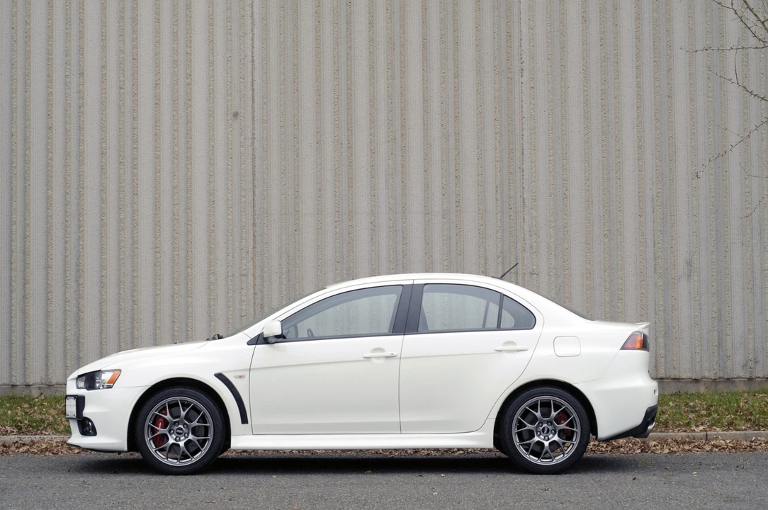 2014 Mitsubishi Lancer Evolution X 9th Gen - Image 5 of 31