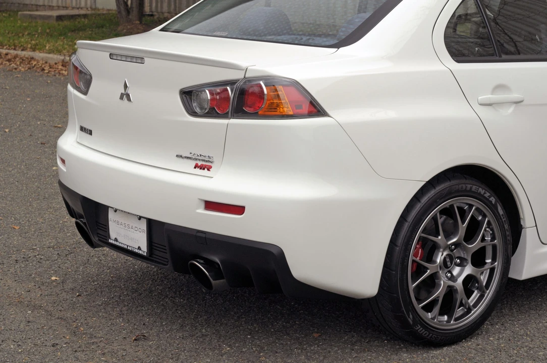 2014 Mitsubishi Lancer Evolution X 9th Gen - Image 29 of 31