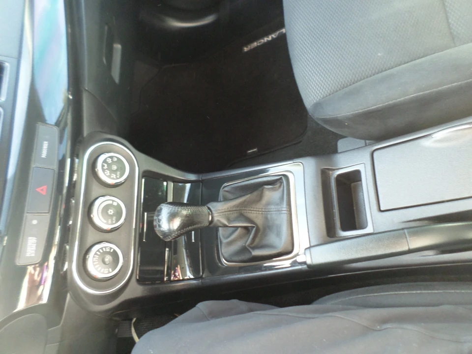 2014 Mitsubishi Lancer 10th Gen - Image 14 of 20