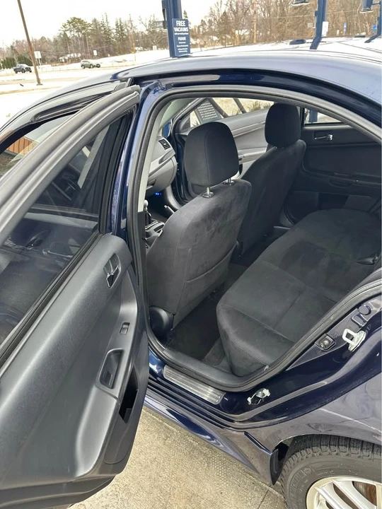 2014 Mitsubishi Lancer 9th Gen - Image 9 of 12