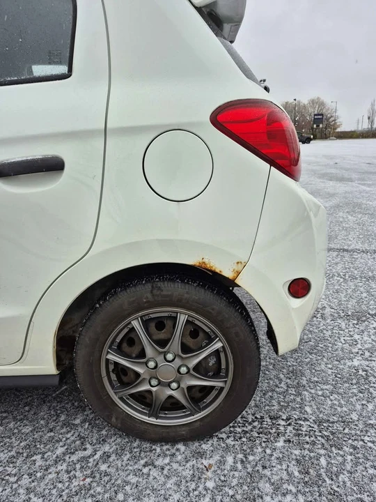 2014 Mitsubishi Mirage 6th Gen - Image 6 of 12