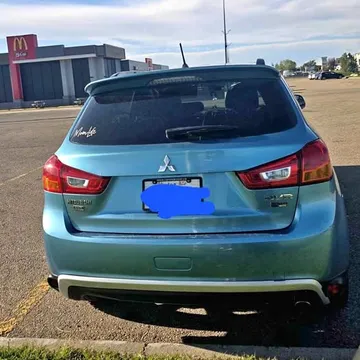 2014 Mitsubishi RVR