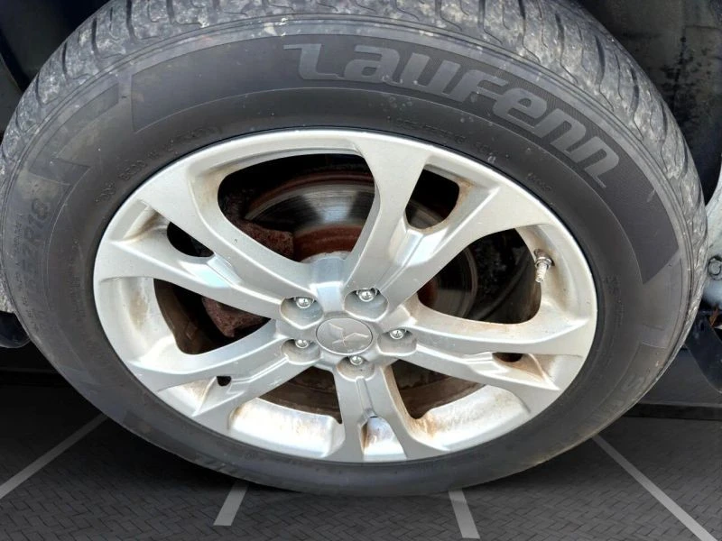 2014 Mitsubishi Outlander - Image 9 of 12