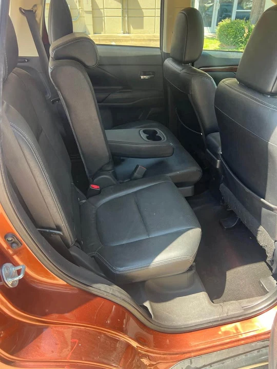2014 Mitsubishi Outlander - Image 14 of 16