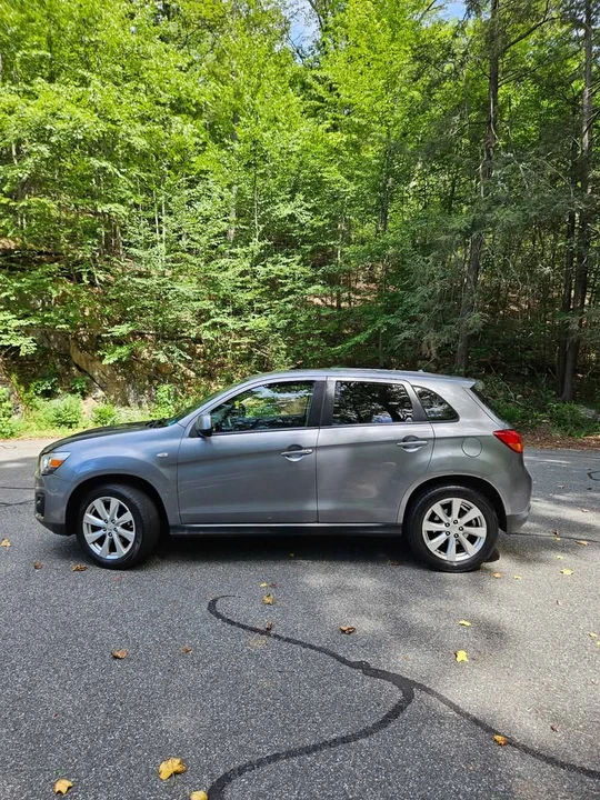 2014 Mitsubishi Outlander Sport - Image 11 of 14