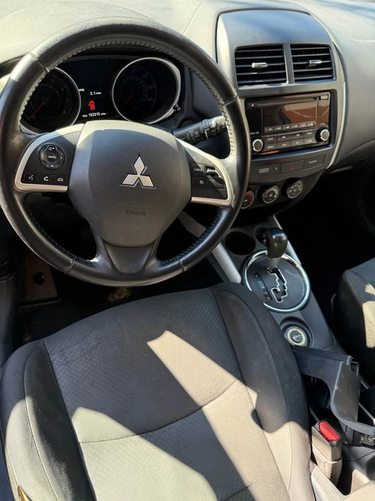 2014 Mitsubishi Outlander Sport - Image 5 of 8