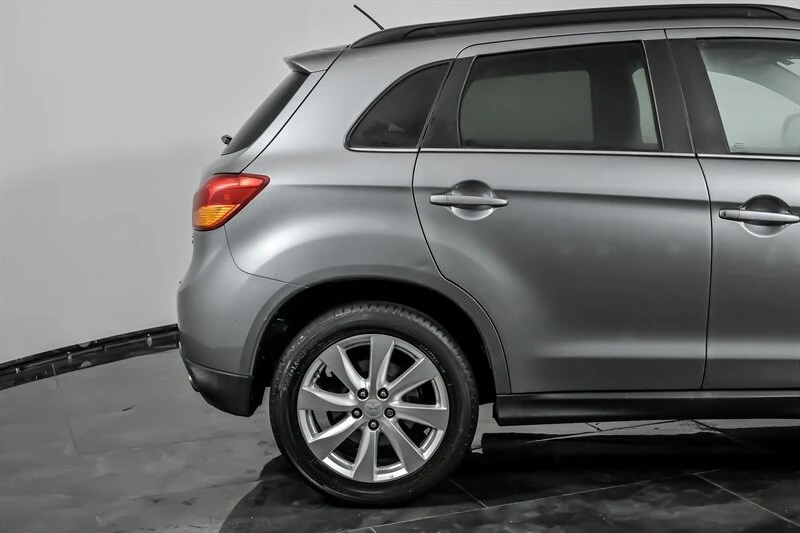 2014 Mitsubishi Outlander Sport - Image 12 of 12