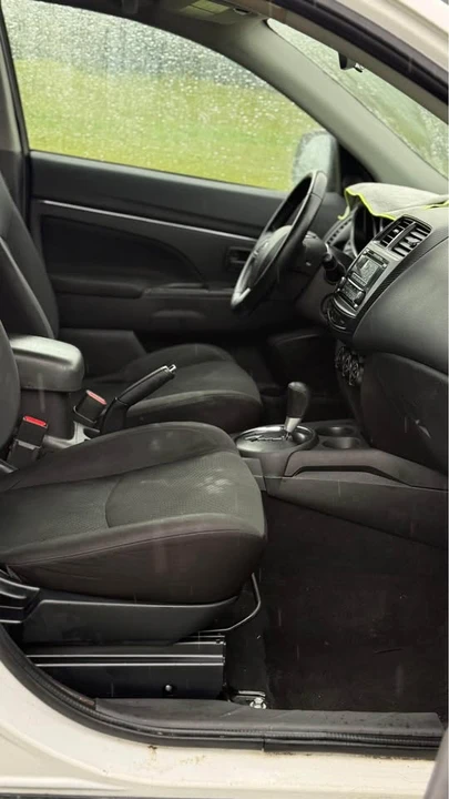 2014 Mitsubishi Outlander Sport - Image 5 of 6