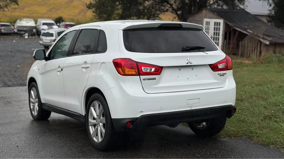 2014 Mitsubishi Outlander Sport - Image 3 of 6