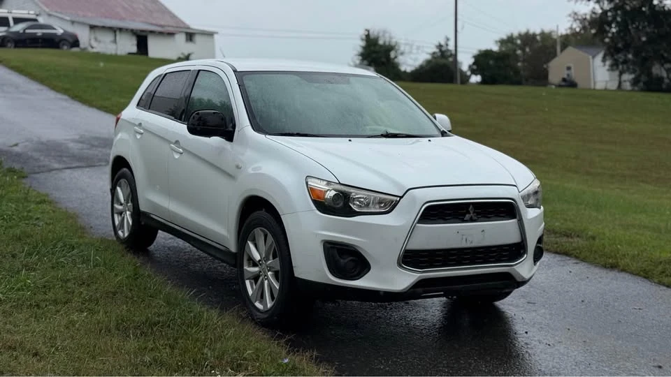 2014 Mitsubishi Outlander Sport - Image 2 of 6