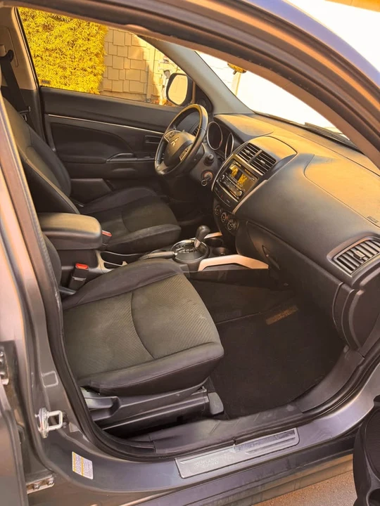 2014 Mitsubishi Outlander Sport - Image 8 of 16