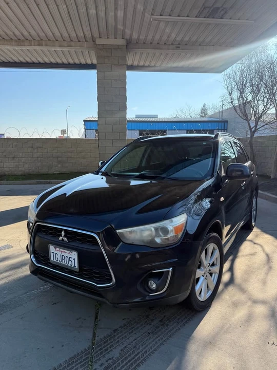 2014 Mitsubishi Outlander Sport - Image 3 of 17
