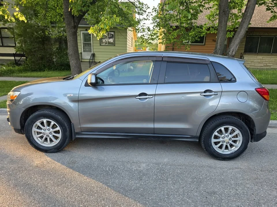 2014 Mitsubishi RVR - Image 2 of 18