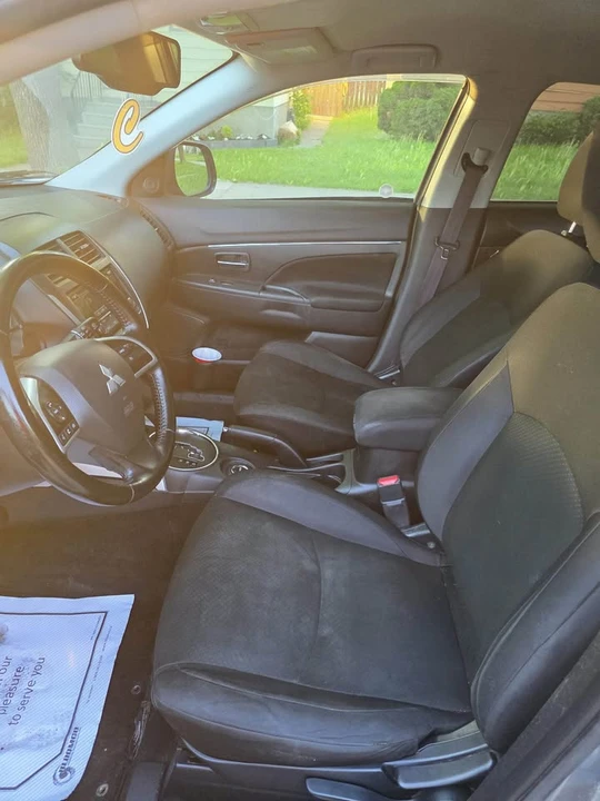 2014 Mitsubishi RVR - Image 10 of 18