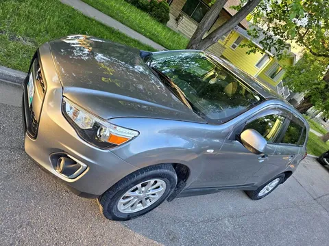 2014 Mitsubishi RVR