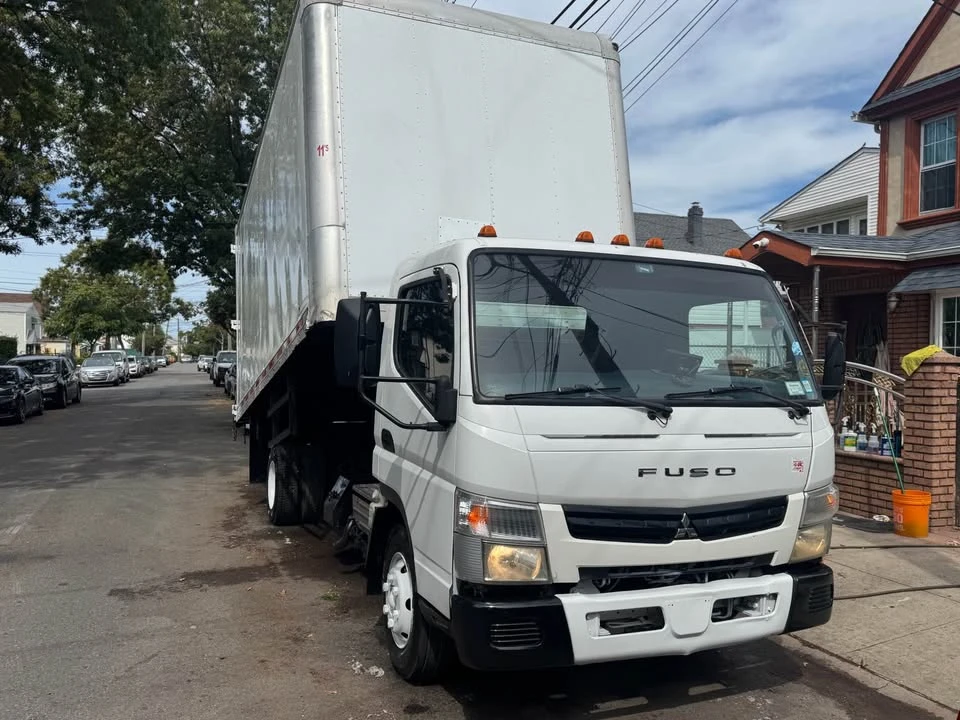 2014 Mitsubishi Fuso Canter 8th Gen - Image 3 of 20