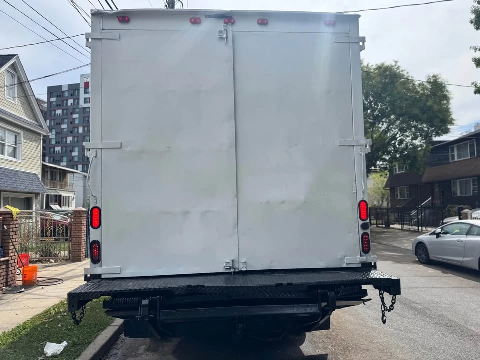 2014 Mitsubishi Fuso Canter 8th Gen - Image 10 of 20