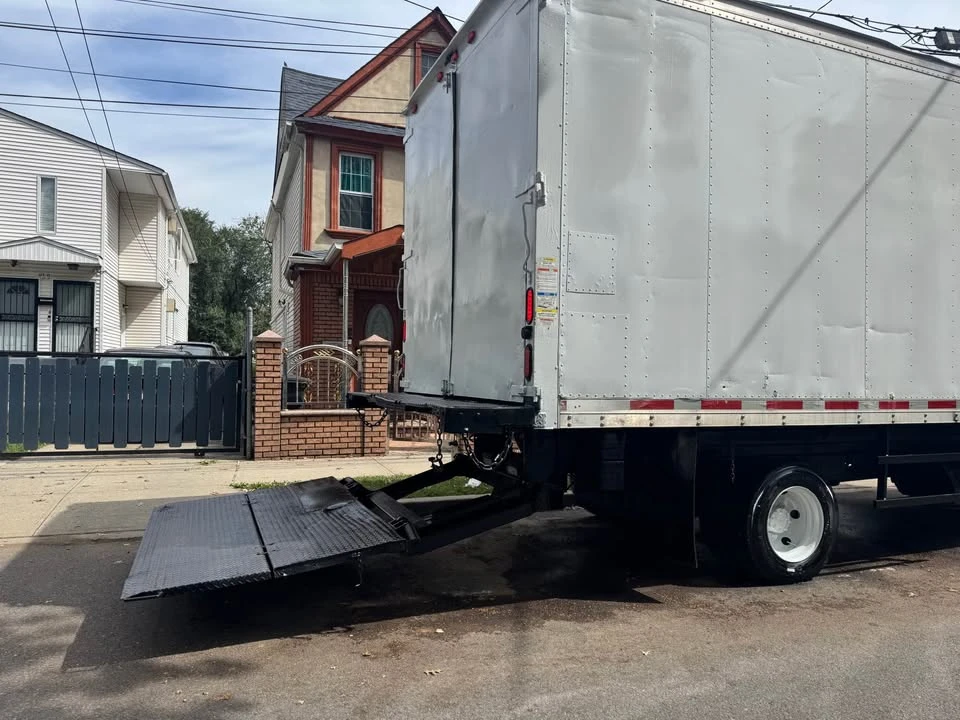 2014 Mitsubishi Fuso Canter 8th Gen - Image 8 of 20