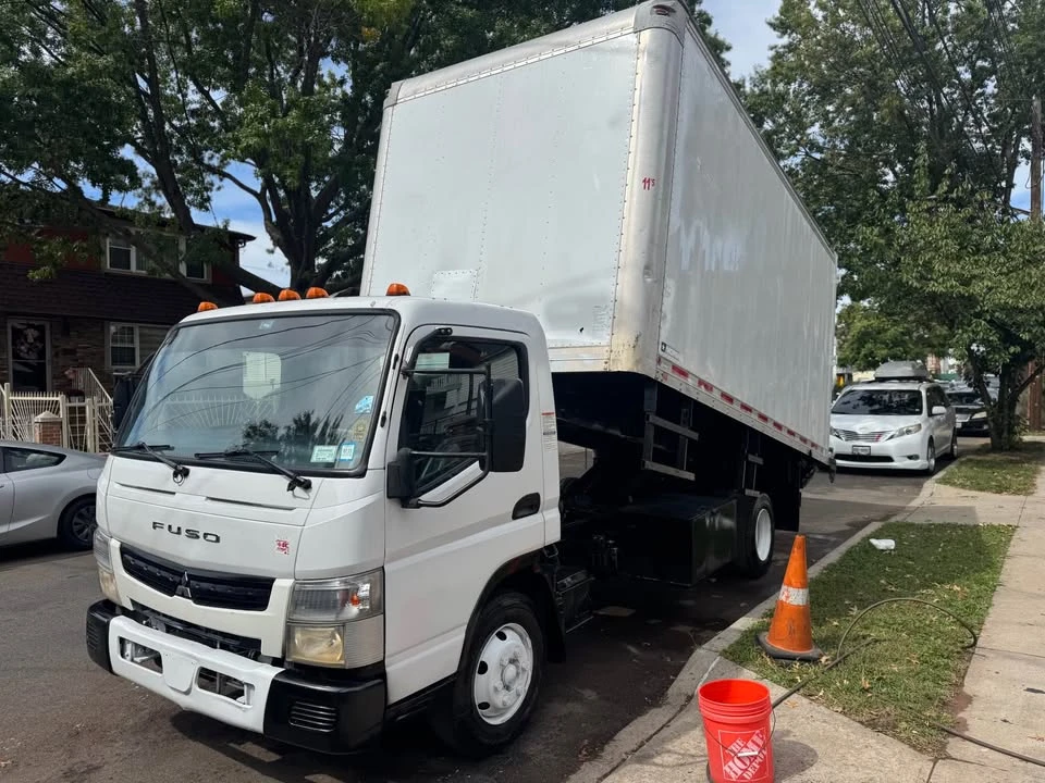 2014 Mitsubishi Fuso Canter 8th Gen - Image 2 of 20