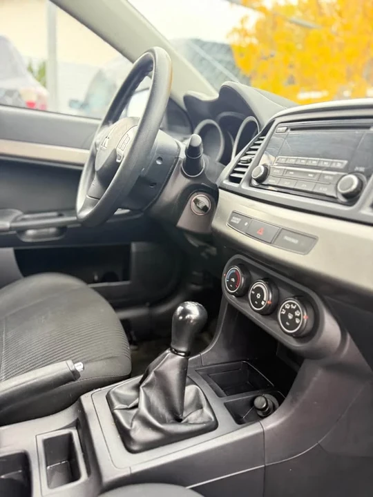2014 Mitsubishi Lancer 9th Gen - Image 11 of 17