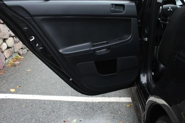 2014 Mitsubishi Lancer 9th Gen - Image 11 of 15