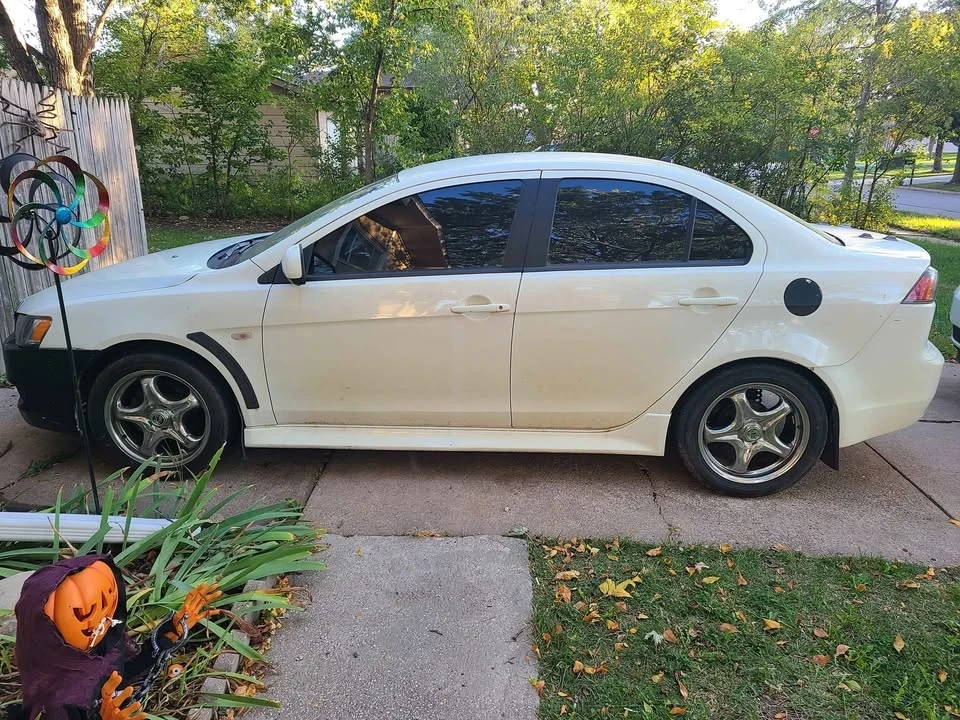 2014 Mitsubishi Lancer 9th Gen - Image 5 of 5