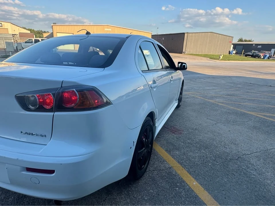 2014 Mitsubishi Lancer 10th Gen - Image 6 of 10