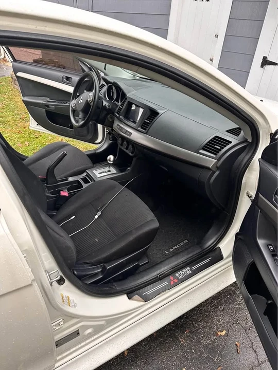 2014 Mitsubishi Lancer 10th Gen - Image 5 of 10