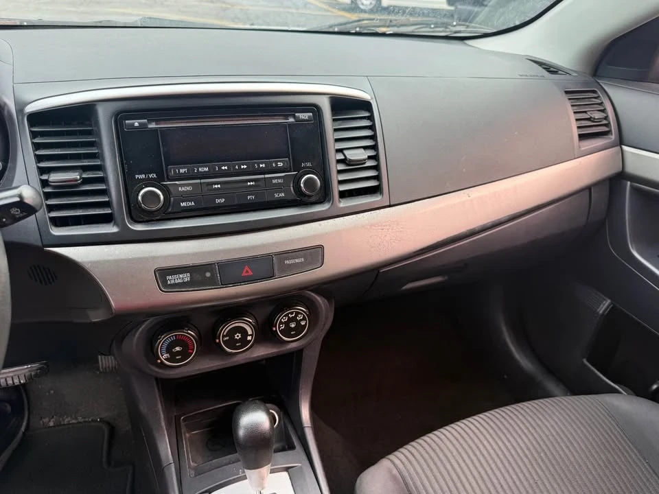 2014 Mitsubishi Lancer 10th Gen - Image 9 of 12