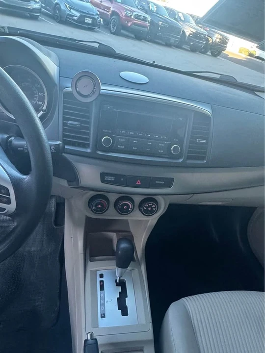 2014 Mitsubishi Lancer 10th Gen - Image 7 of 10