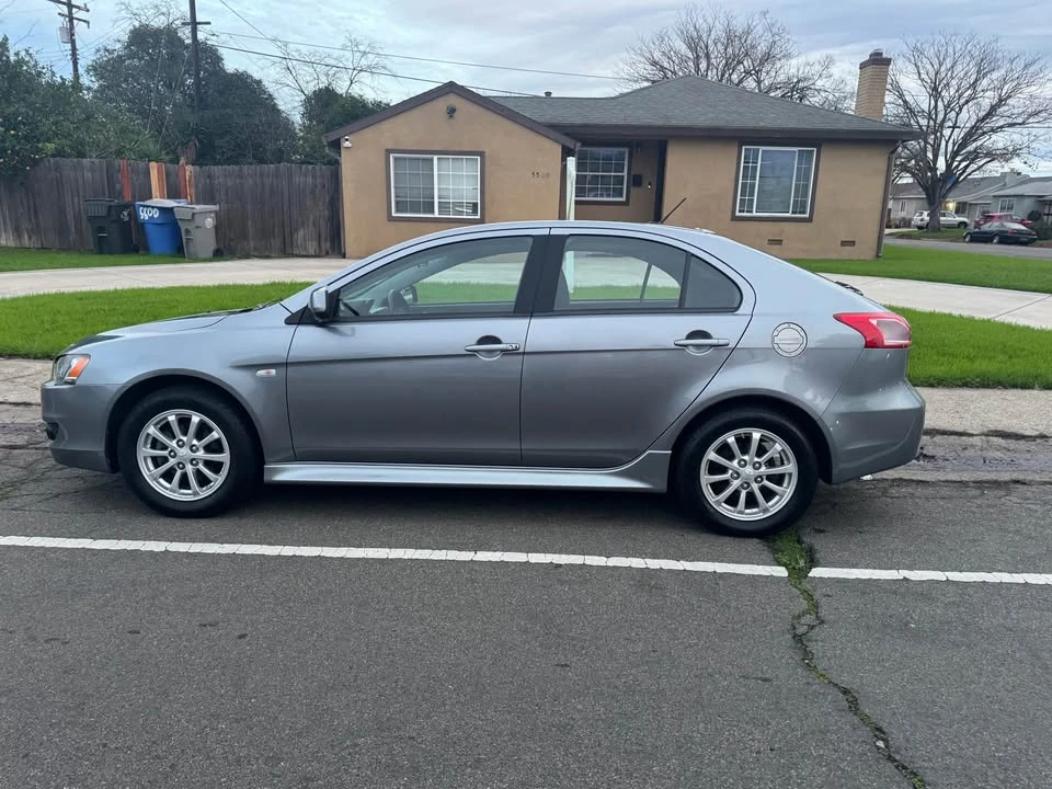 2014 Mitsubishi Lancer 10th Gen - Image 7 of 11