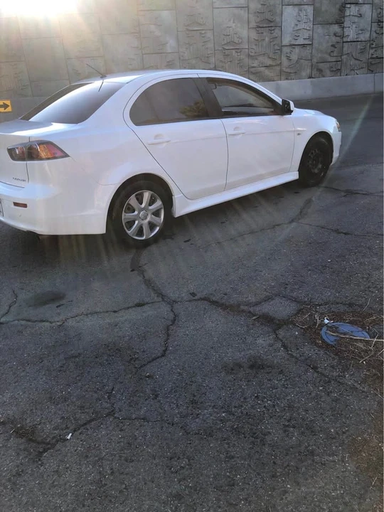 2014 Mitsubishi Lancer 8th Gen - Image 7 of 15